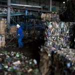 Recolección de botellas da un record Guinness a Ecuador