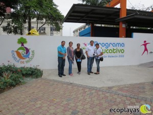 Miembros del comité de apoyo para el PGIDS-Playa El Murciélago visitan fundación Malecón 2000