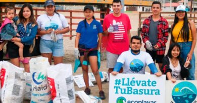 EcoPlayas retira 46.29 libras de basura de la Playa El Murciélago - Manta
