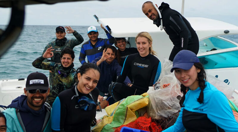 400 libras de basura retiradas del océano en solo 2 horas de buceo: ¡un logro increíble para proteger nuestros mares!