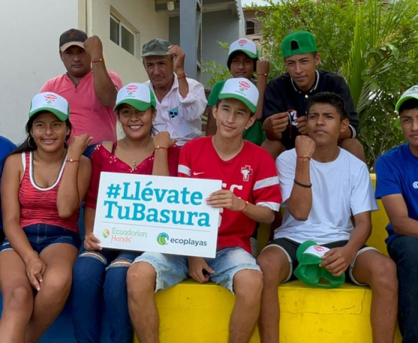 Abrazando la Tierra: La Celebro y Protejo ecoplayas